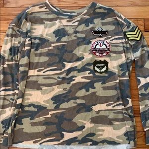Vintage Havana camo long sleeve with cute patches